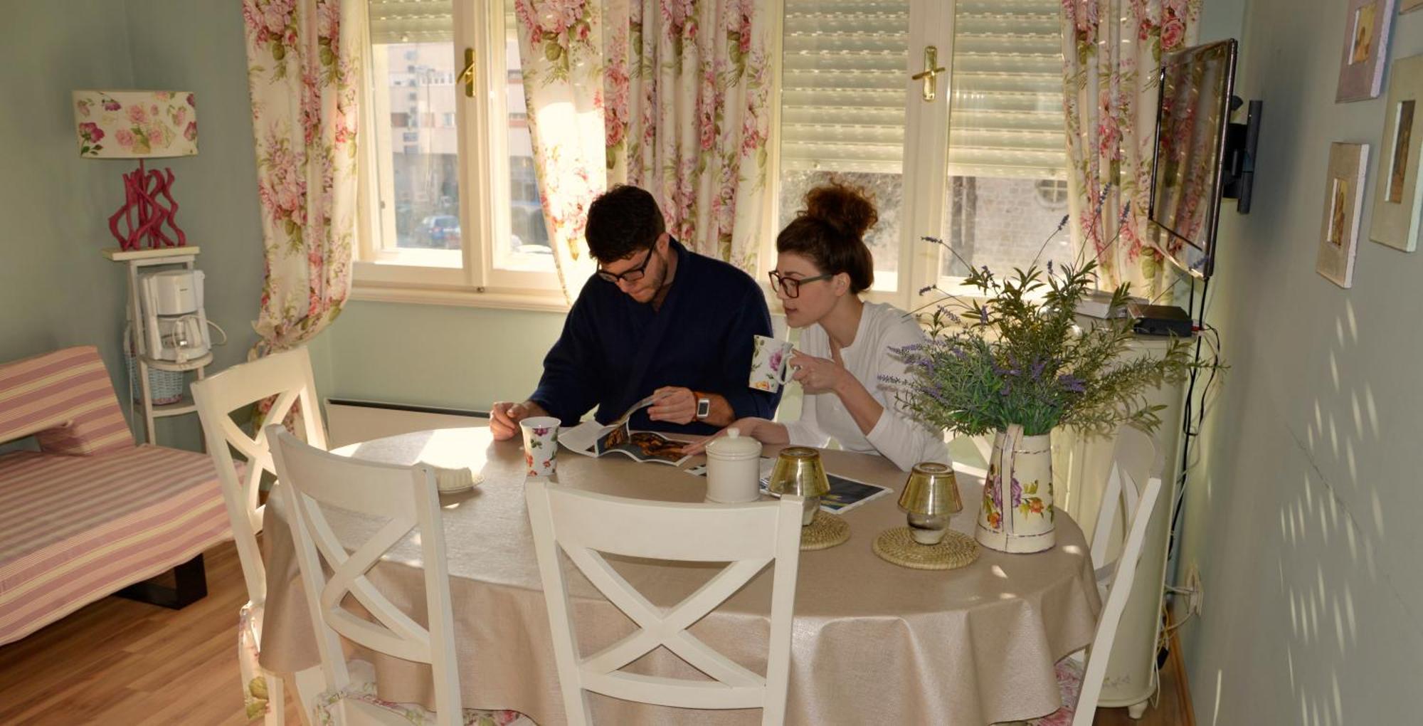 Shabby Chic Apartments Шибеник Номер фото