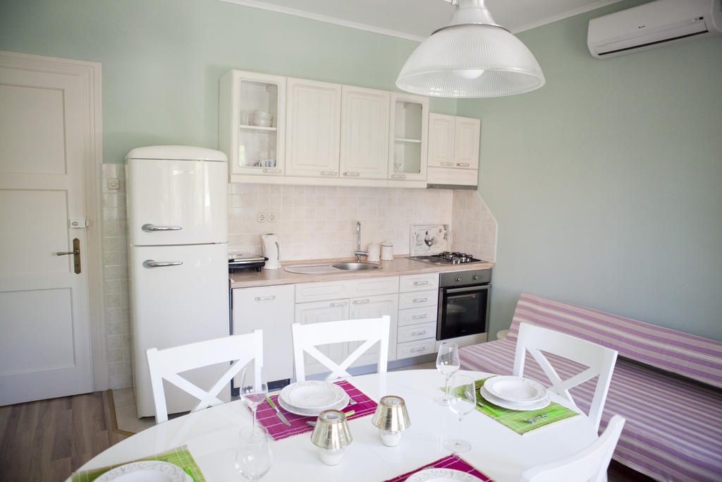 Shabby Chic Apartments Шибеник Номер фото