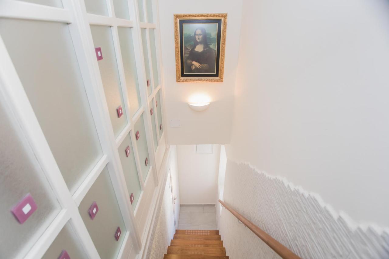 Shabby Chic Apartments Шибеник Екстер'єр фото